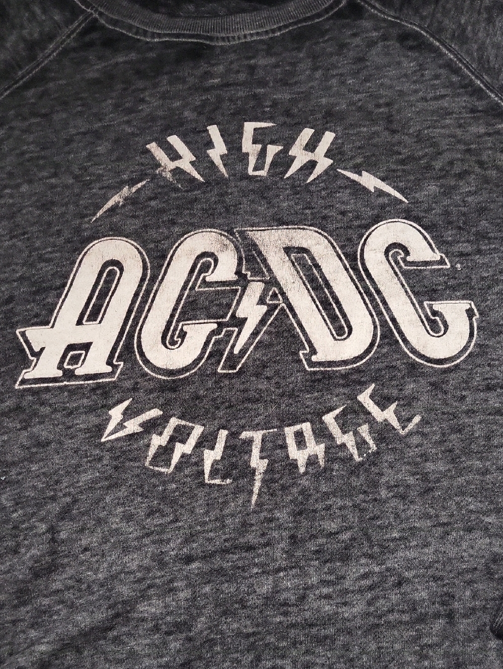 Maurices 1x AC/DC Gray & White Lightning Logo Tee